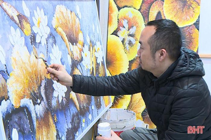 "Vẽ Tết" là vẽ bằng ký ức, trải nghiệm và cả những rung động...