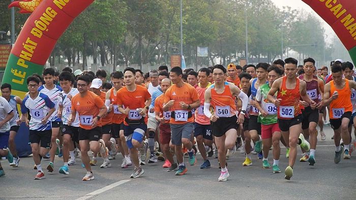  Các đại hội thể dục thể thao luôn thu hút đông vận động viên tham gia. 