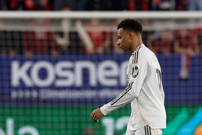  Mbappe không có thể trạng tốt nhất. Ảnh: Reuters. 