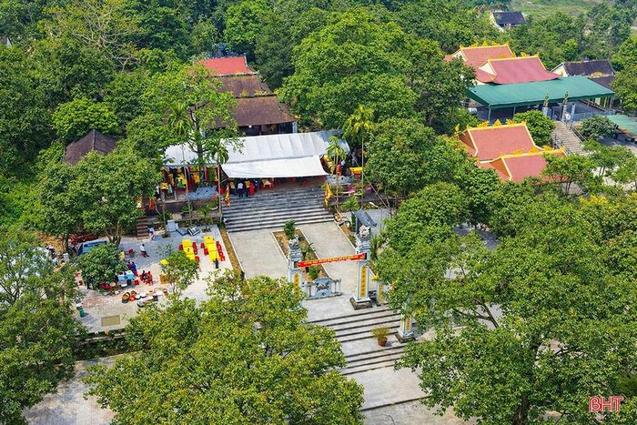 Đền thờ Bùi Cầm Hổ tại phường Nam Hồng Lĩnh.