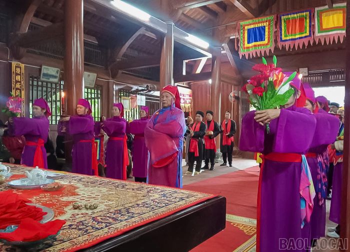 Nghi lễ tế mặn trong lễ hội đình làng Dọc của người Tày xã Việt Hồng.