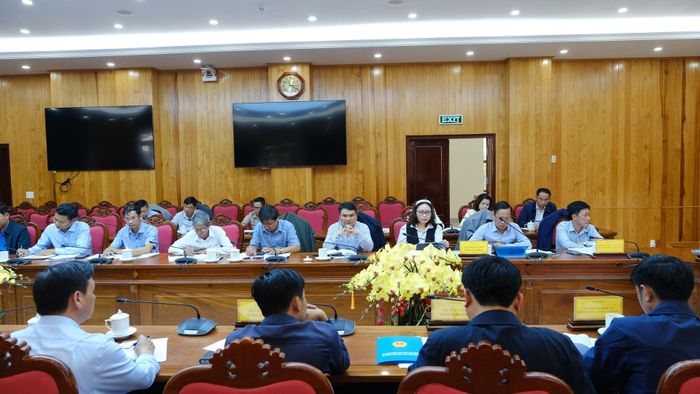 Đại diện các sở, ngành dự buổi làm việc