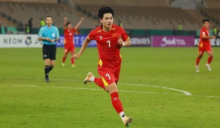 Nhiều quan điểm ở xứ tỷ dân cho rằng đó là mức giá hời với tài năng của Nguyễn Đình Bắc.