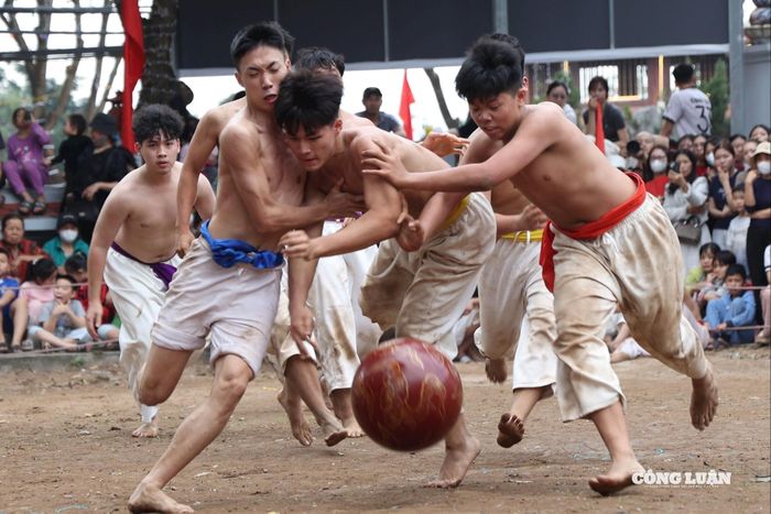 Hội vật cầu làng Thúy Lĩnh xuân Bính Ngọ 2026.