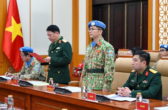 Trung tá Nguyễn Hoàng Long cho biết đã sẵn sàng lên đường thực hiện nhiệm vụ gìn giữ hòa bình Liên Hợp Quốc tại Cộng hòa Trung Phi với tâm thế phấn khởi và quyết tâm cao nhất