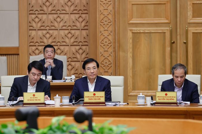 Các đại biểu tham dự Phiên họp.