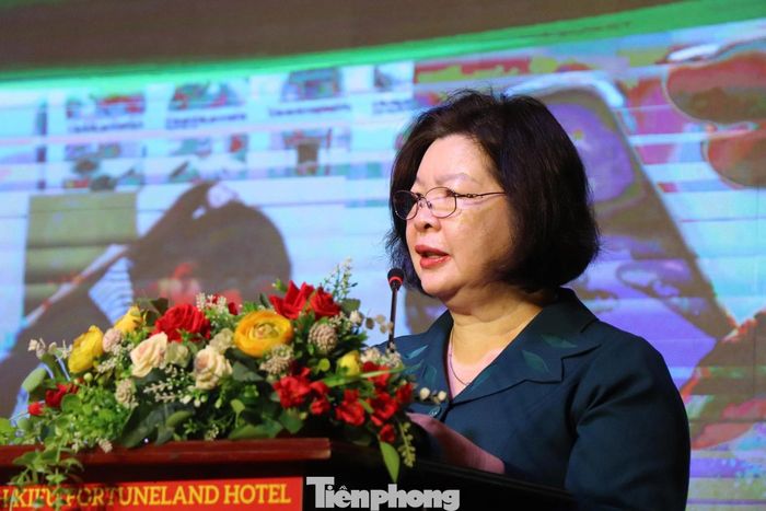 Bà Cao Xuân Thu Vân - Chủ tịch Liên minh HTX Việt Nam - phát biểu.