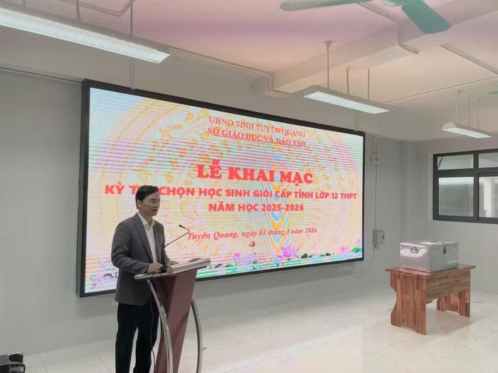 Lãnh đạo Sở GD&amp;ĐT Tuyên Quang khai mạc Kỳ thi chọn học sinh giỏi cấp tỉnh năm học 2025 - 2026.