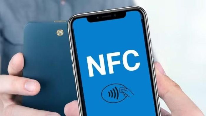 Tại các siêu đô thị, máy đọc trộm thẻ tín dụng siêu nhỏ đã xuất hiện trên thị trường ngầm.