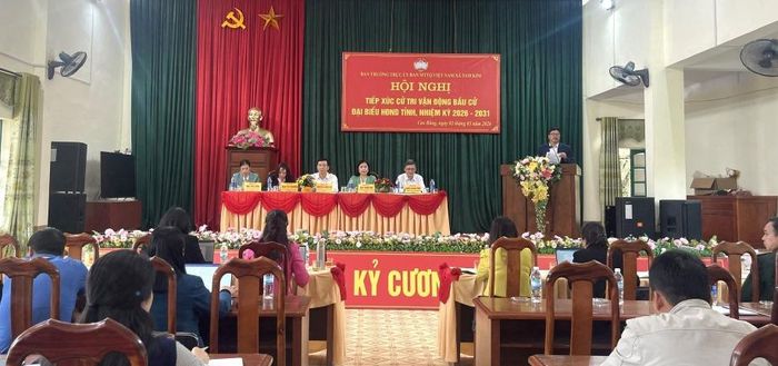 Các ứng cử viên đại biểu HĐND tỉnh khóa XVIII, nhiệm kỳ 2026 - 2031 thuộc đơn vị bầu cử số 16 tiếp xúc cử tri xã Tam Kim.