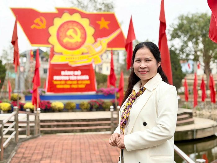 Chủ tịch Ủy ban MTTQ Việt Nam phường Yên Nghĩa Lương Huệ Minh. Ảnh: Vân Nga