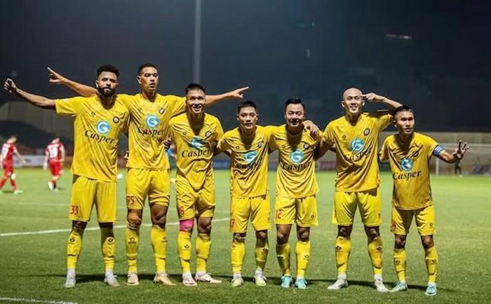 Nhiệm vụ của Thanh Hóa lúc này là thi đấu thật tốt ở những vòng đấu tới để sớm đủ điểm trụ hạng tránh rơi vào vòng xoáy của cuộc chiến chống xuống hạng vốn tiềm ẩn rất nhiều rủi ro.