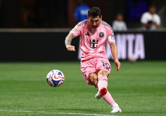 Messi sắp cán mộc 900 bàn trong sự nghiệp.