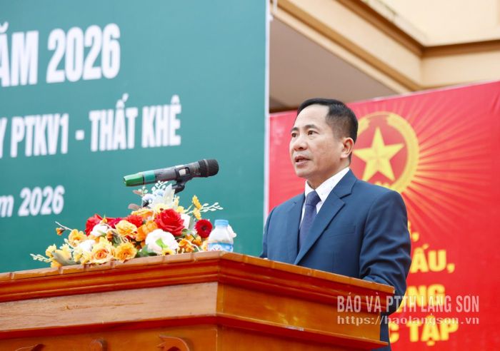 Đồng chí Nguyễn Văn Trường, Tỉnh ủy viên, Phó Chủ tịch Hội đồng nhân dân tỉnh phát biểu tại buổi lễ