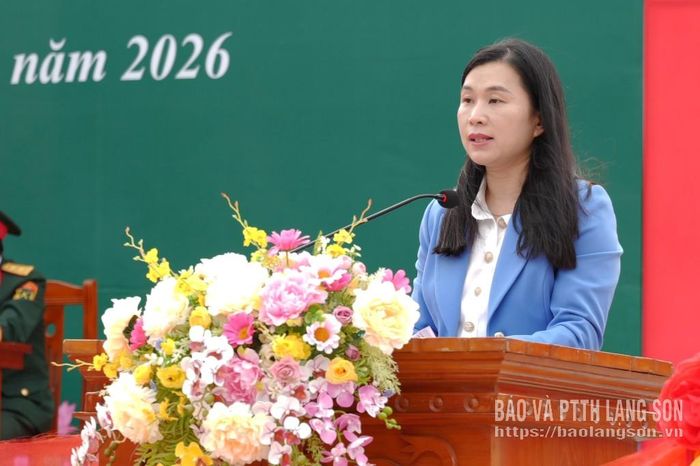 Đồng chí Trần Thanh Nhàn, Phó Chủ tịch UBND tỉnh phát biểu tại buổi lễ
