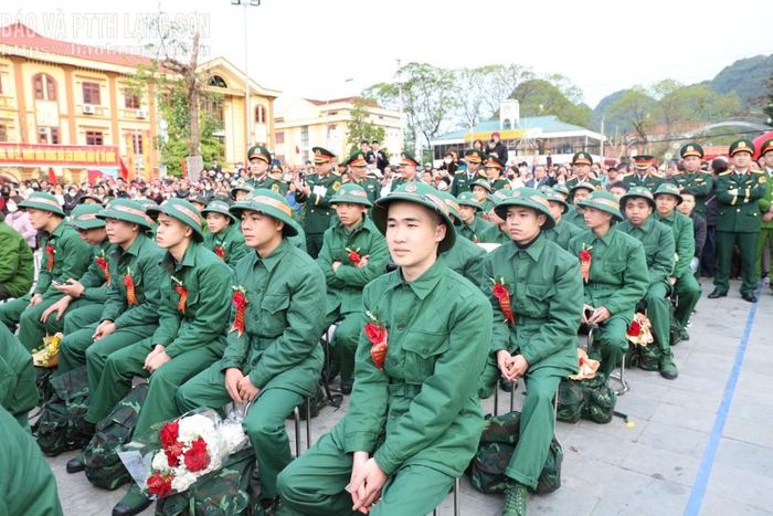 Các tân binh dự buổi lễ