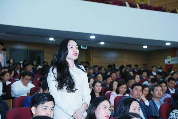 Đội ngũ tham mưu, giúp việc Ban Chỉ đạo, Ban Công tác 35 các cấp trên địa bàn tỉnh nêu lên những khó khăn, vướng mắc.