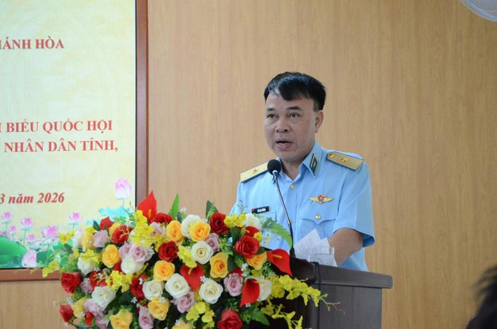 Phó Tư lệnh Quân chủng Phòng không - Không quân, Thiếu tướng Vũ Đại Dương trình bày chương trình hành động