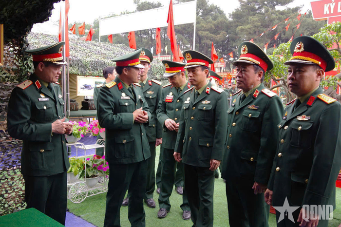 Lãnh đạo Binh chủng Công binh thăm, động viên đội Quân khu 3.