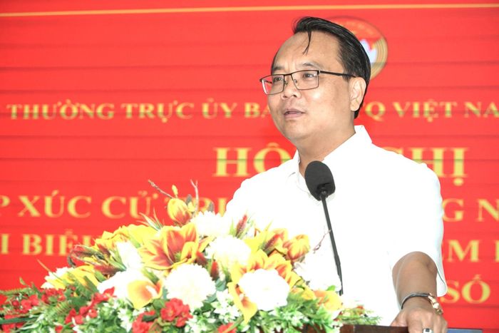 Ứng cử viên Đặng Hồng Sỹ, Phó Bí thư Thường trực Tỉnh ủy Lâm Đồng trình bày chương trình hành động tại Hội nghị