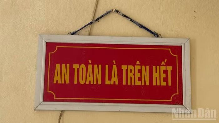 Khẩu hiệu luôn được những người làm nghề khắc cốt ghi tâm.