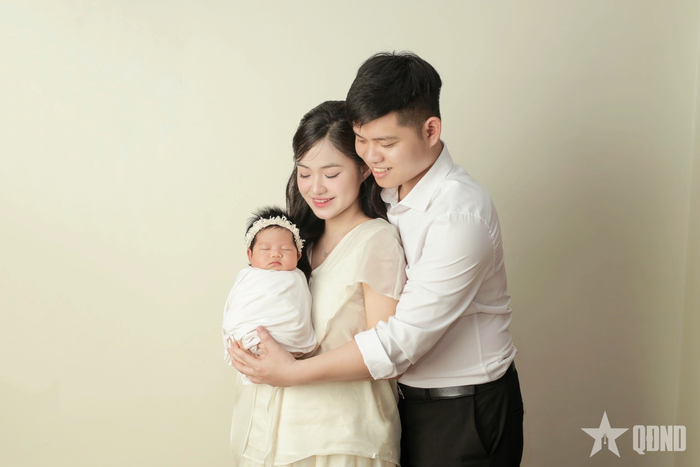 Anh Vũ Như Hiếu cùng gia đình nhỏ của mình. Ảnh do nhân vật cung cấp