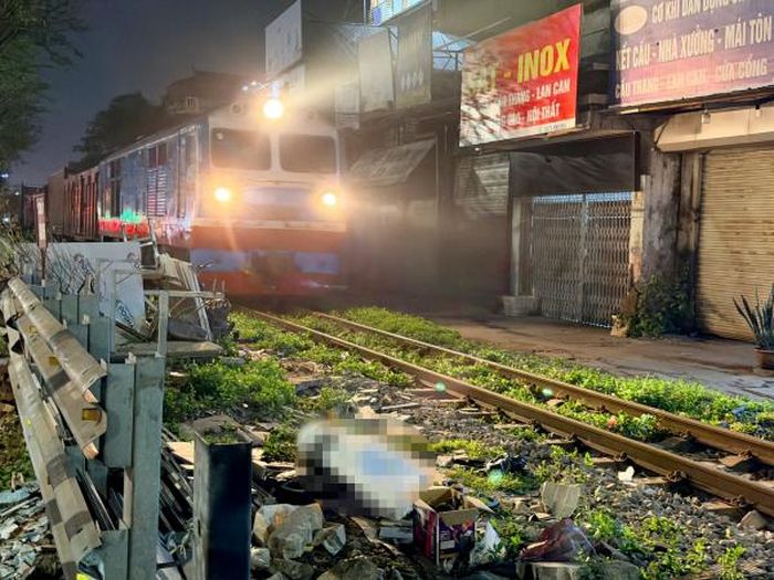 Hiện trường vụ tai nạn đường sắt.