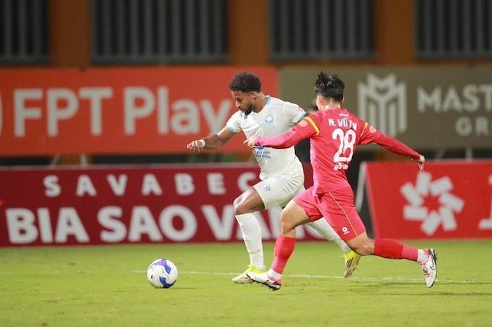 PVF-CAND thua tiếc nuối Nam Định ở phút 90.