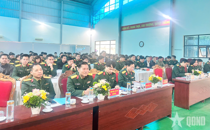  Các đại biểu dự hội nghị. 