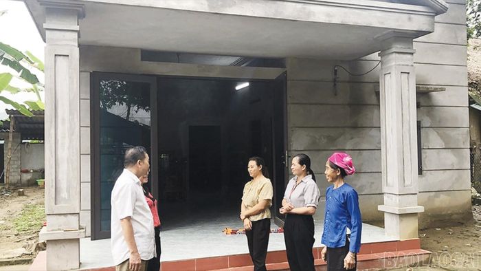 Những ngôi nhà tình nghĩa giúp các gia đình người có công ổn định cuộc sống.