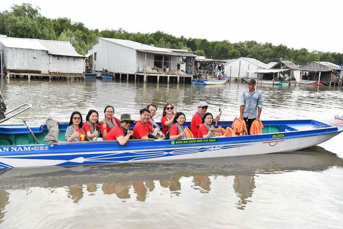 Hành trình Về nguồn của Báo Kiểm toán khép lại với bao cảm xúc về mảnh đất, con người nơi cực Nam của Tổ quốc; đồng thời mở ra những nỗ lực, quyết tâm của tập thể, từng cá nhân trong việc hoàn thành tốt nhiệm vụ được giao.