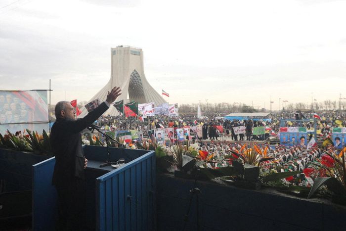  Tổng thống Iran Masoud Pezeshkian phát biểu trước toàn dân Iran. Ảnh: Reuters. 