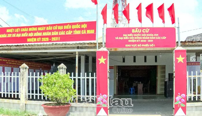 Các điểm bỏ phiếu trên địa bàn xã Cái Đôi Vàm đã được chuẩn bị sẵn sàng cho Ngày hội bầu cử.