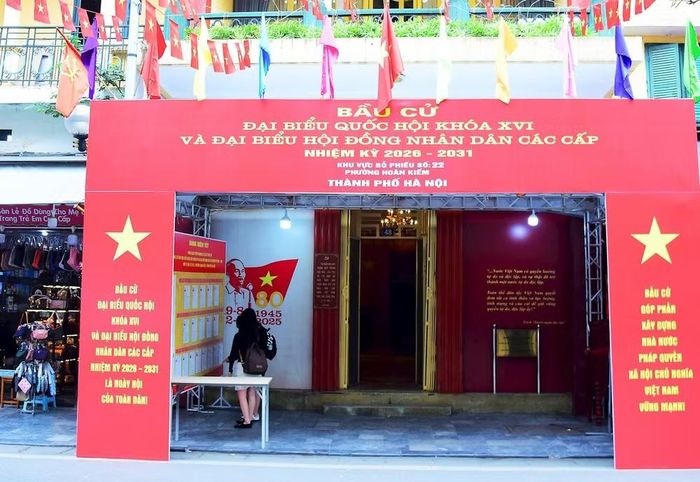 Công tác chuẩn bị cơ sở vật chất tại các điểm bỏ phiếu được thực hiện chu đáo, sẵn sàng cho ngày bầu cử