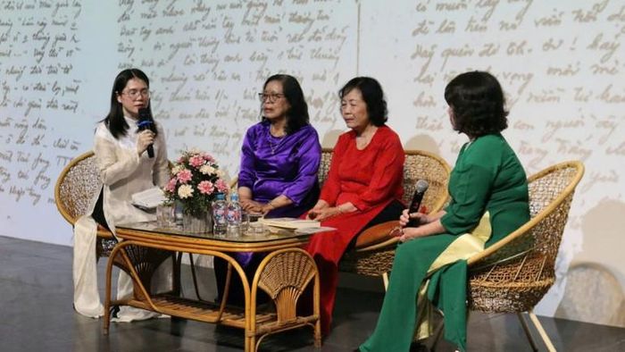 Những câu chuyện về bác sĩ Đặng Thùy Trâm khiến mọi người xúc động và khâm phục.