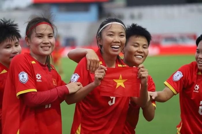 Thành tích tốt nhất của bóng đá nữ Việt Nam ở ASIAD là hạng 4 tại kỳ Đại hội Thể thao châu Á lần thứ 17 diễn ra ở Incheon, Hàn Quốc năm 2014.