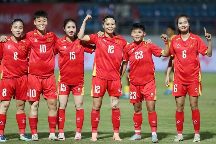 Khi đó, dưới sự dẫn dắt của HLV Mai Đức Chung, đội tuyển nữ Việt Nam đã lọt vào bán kết ASIAD sau khi thắng Thái Lan ở tứ kết.