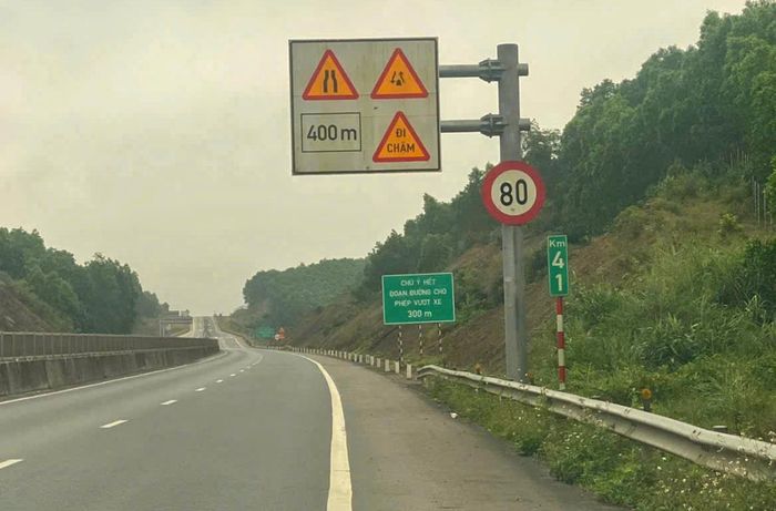 Với những đoạn thuộc cao tốc Cam Lộ - La Sơn đã mở rộng đủ 4 làn xe, cơ quan chức năng sẽ được đề xuất nâng tốc độ lưu thông lên 80 km/h. Ảnh: DRVN.