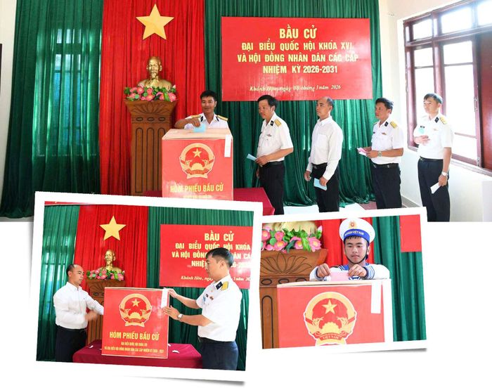 Bỏ phiếu vào hòm phiếu.