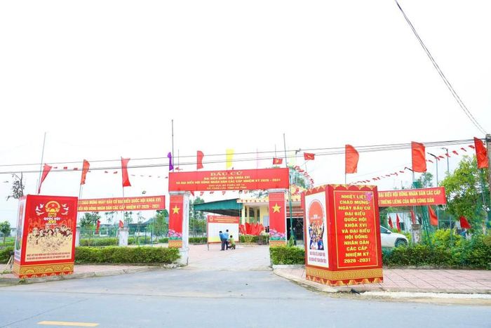 Điểm bầu cử được chuẩn bị chu đáo.