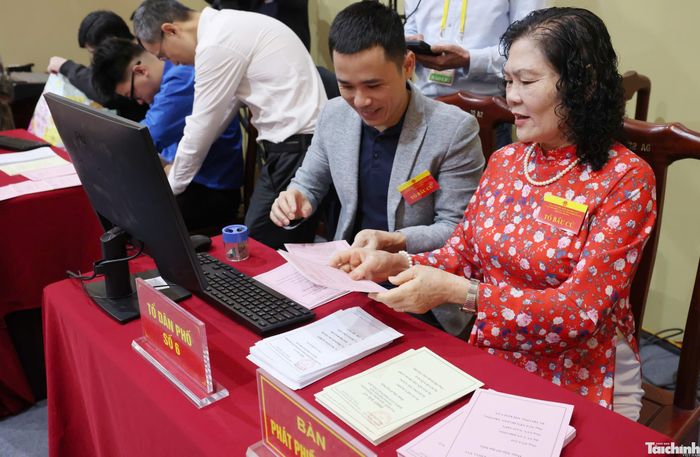 Các công tác rà soát kiểm tra phiếu bầu được tiến hành theo đúng quy trình.