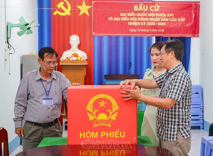 Cà Mau mọi điều kiện phục vụ bầu cử đã được tỉnh Cà Mau chuẩn bị chu tất.
