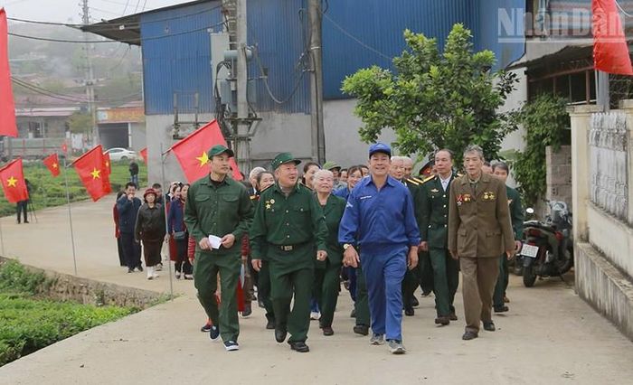 Đến 9 giờ sáng ngày 15/3, đã có gần 33% cử tri tham gia bỏ phiếu.