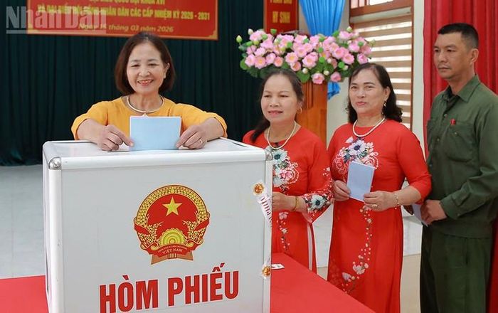 Đến thời điểm báo cáo lúc 9 giờ sáng 15/3, công tác bầu cử tại Sơn La diễn ra đúng quy định.