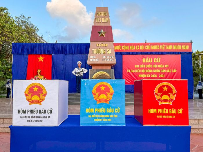 Khu vực bỏ phiếu số 14, đảo Trường Sa, đặc khu Trường Sa (Khánh Hòa) cho ngày hội non sông