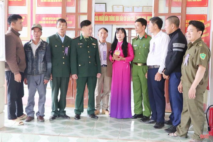 Khu vực bỏ phiếu thôn Ngân Kiều (xã Vũ Quang) có 164 cử tri tham gia bỏ phiếu.