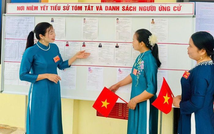 Phụ nữ Bắc Ninh hòa cùng ngày hội non sông.