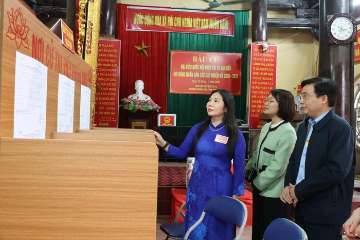 Tỉnh ủy viên, Phó Chủ tịch HĐND tỉnh Trần Thị Tuyết Hương, Phó Trưởng Đoàn kiểm tra số 2 của Ủy ban bầu cử tỉnh đã kiểm tra công tác bầu cử đại biểu Quốc hội khóa XVI và đại biểu HĐND các cấp nhiệm kỳ 2026-2031 tại các xã, phường trên địa bàn tỉnh