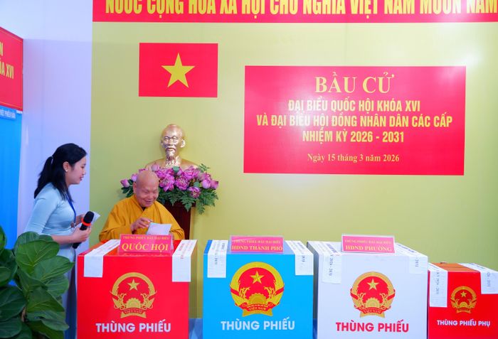 Những lá phiếu bầu cử đầu tiên