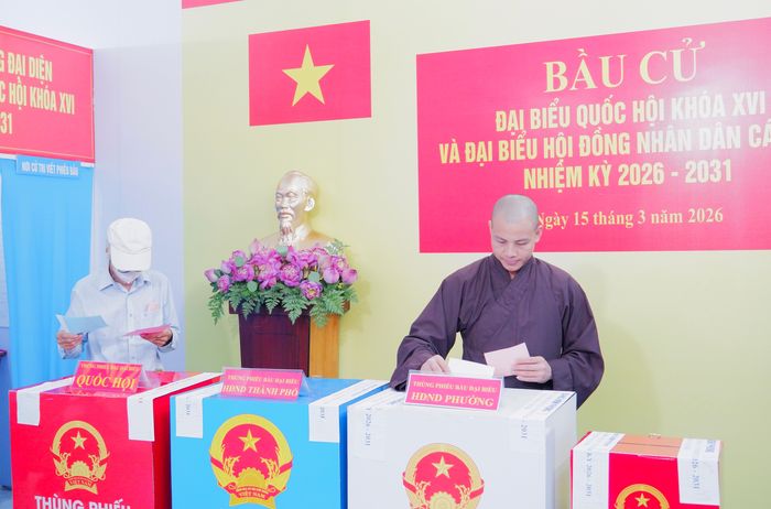 Những lá phiếu đầu tiên